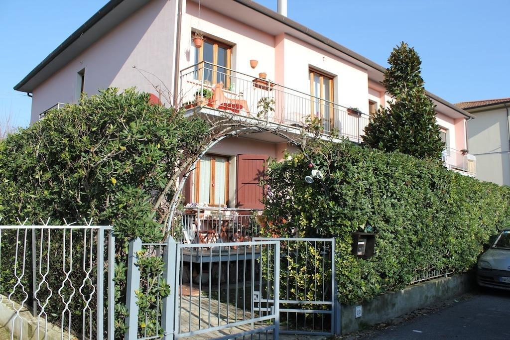 Maison De Dora Hotel San Giuliano Terme Exterior photo